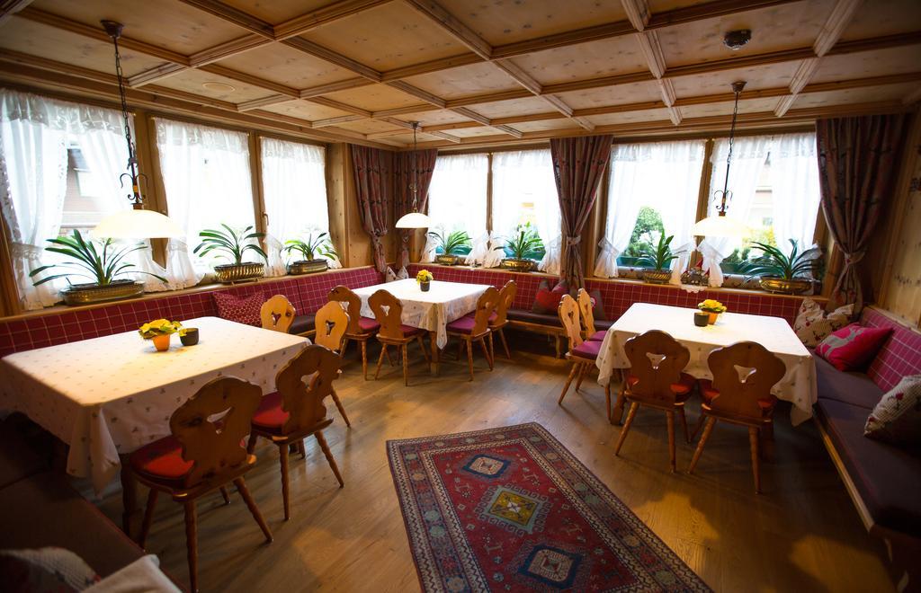 Hotel St. Georg مايرهوفن المظهر الخارجي الصورة
